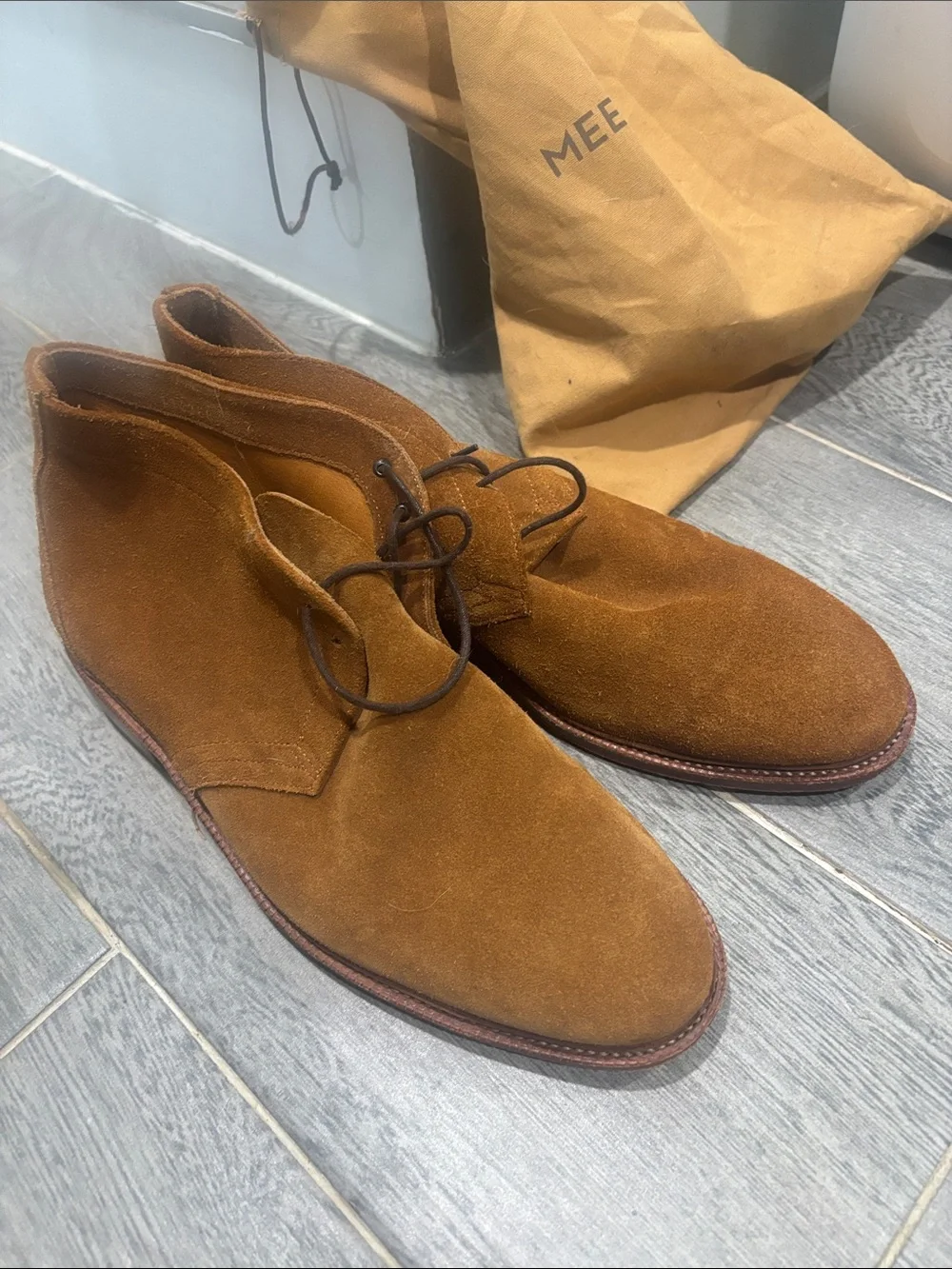Meermin Tan Suede Chukka Boots